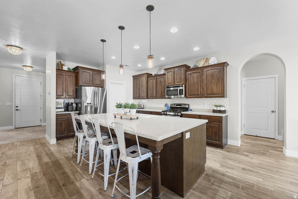 947 ELIZABETH DR North Salt Lake, UT 84054