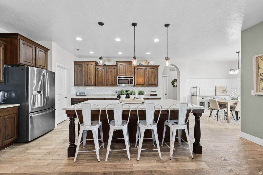 947 ELIZABETH DR North Salt Lake, UT 84054