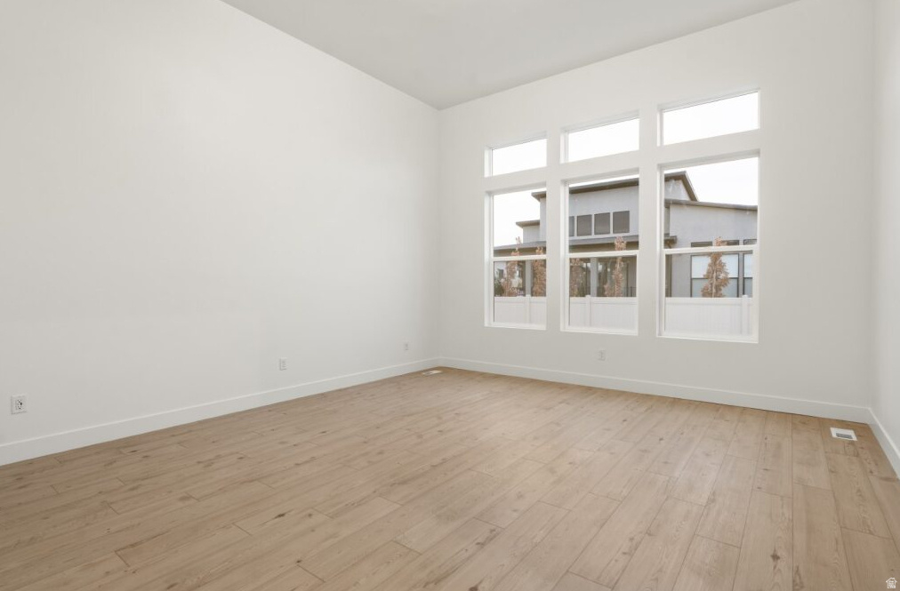 12236 S TUFF CANYON CV #812 Herriman, UT 84096