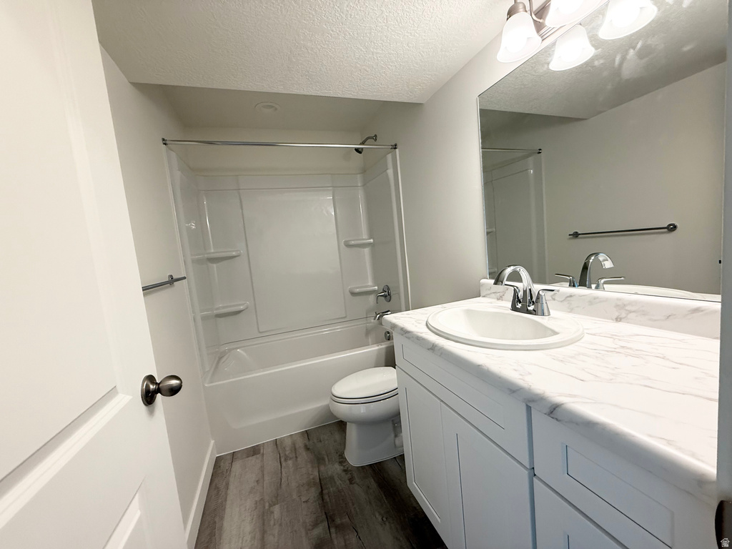 7626 S CLIPPER HILL RD #303 West Jordan, UT 84081