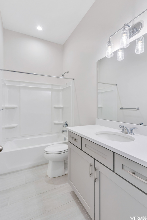 7626 S CLIPPER HILL RD #303 West Jordan, UT 84081