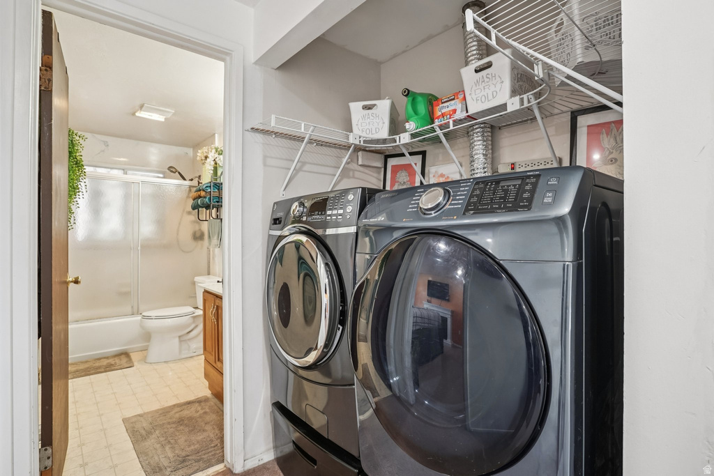 8064 W MELVILLE CIR Magna, UT 84044