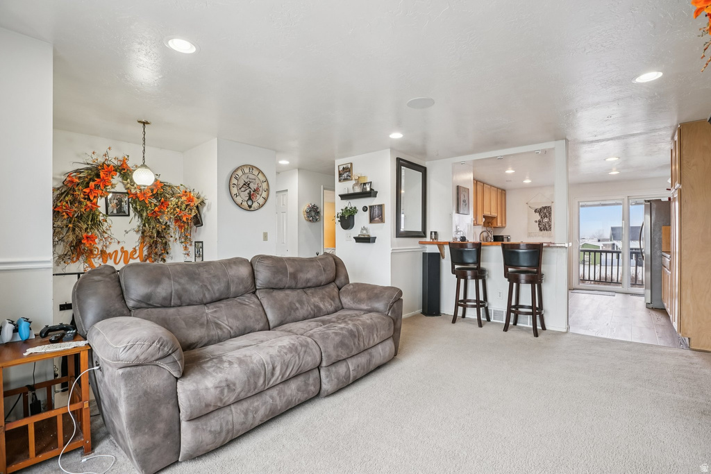 8064 W MELVILLE CIR Magna, UT 84044