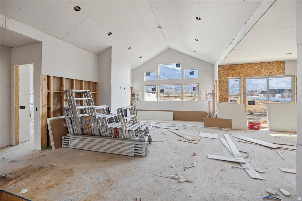 587 S DANIEL DR #817 Farmington, UT 84025