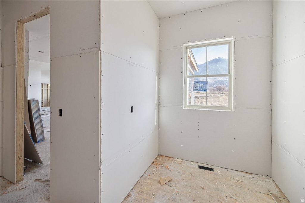 587 S DANIEL DR #817 Farmington, UT 84025