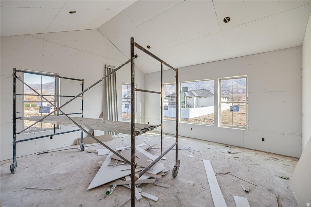 587 S DANIEL DR #817 Farmington, UT 84025