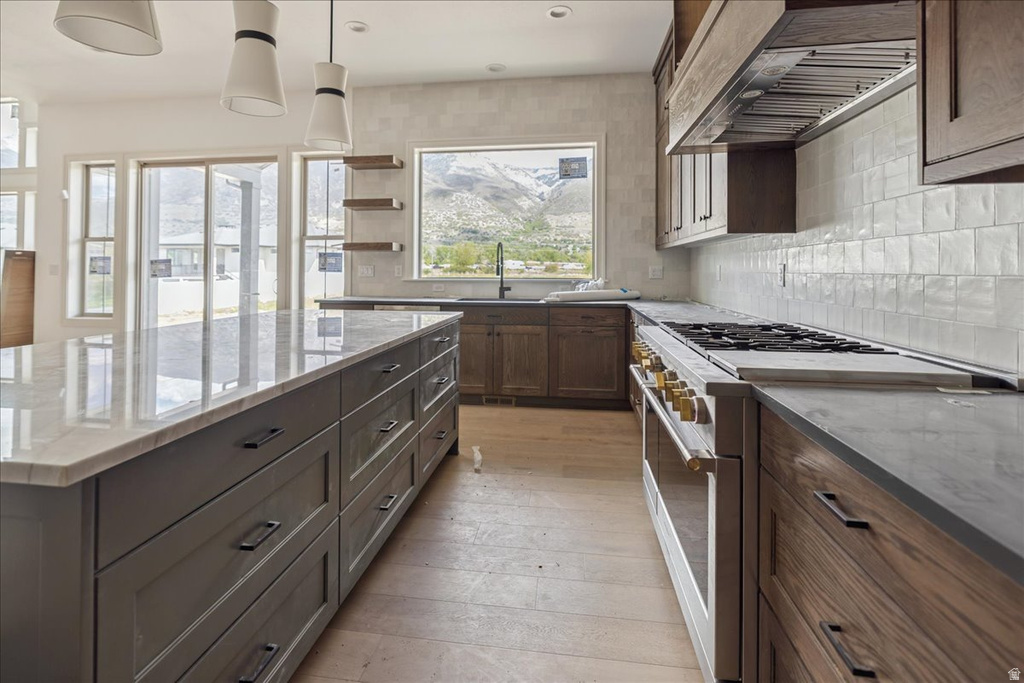 587 S DANIEL DR #817 Farmington, UT 84025