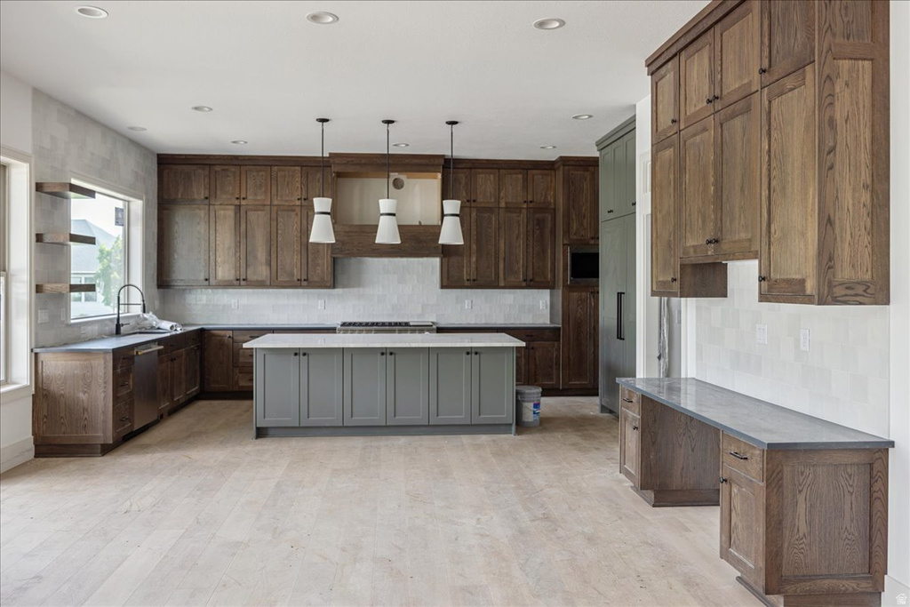 587 S DANIEL DR #817 Farmington, UT 84025