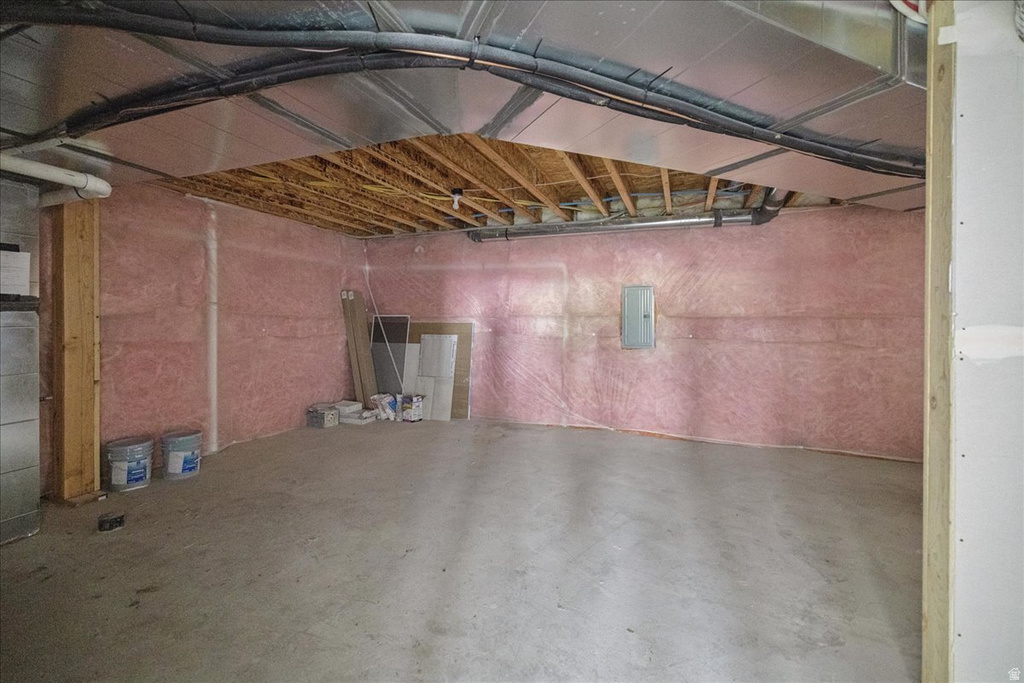 587 S DANIEL DR #817 Farmington, UT 84025