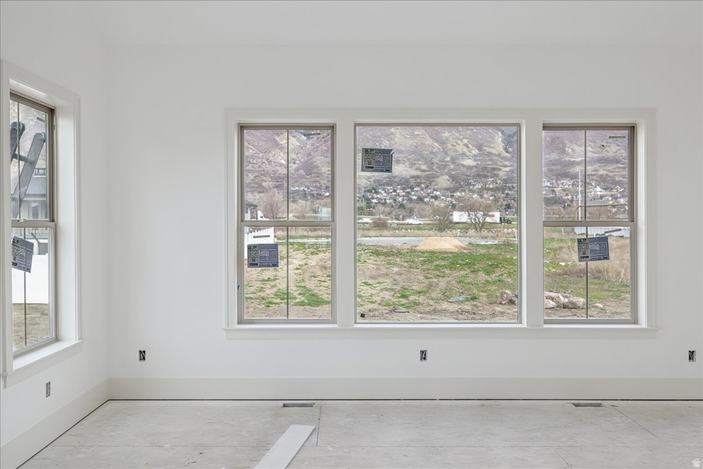 587 S DANIEL DR #817 Farmington, UT 84025