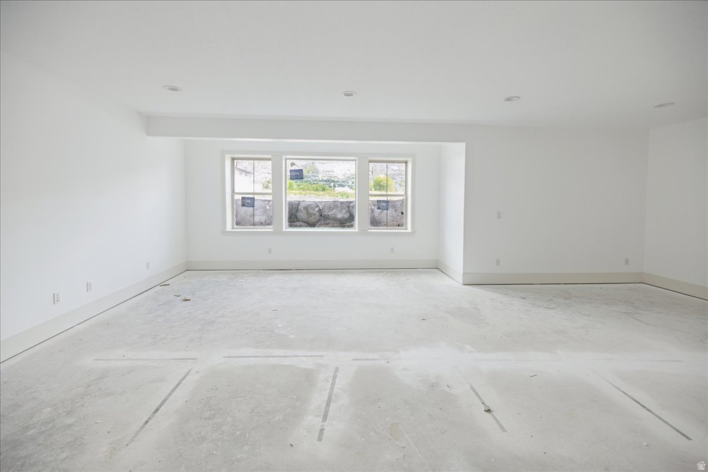 587 S DANIEL DR #817 Farmington, UT 84025