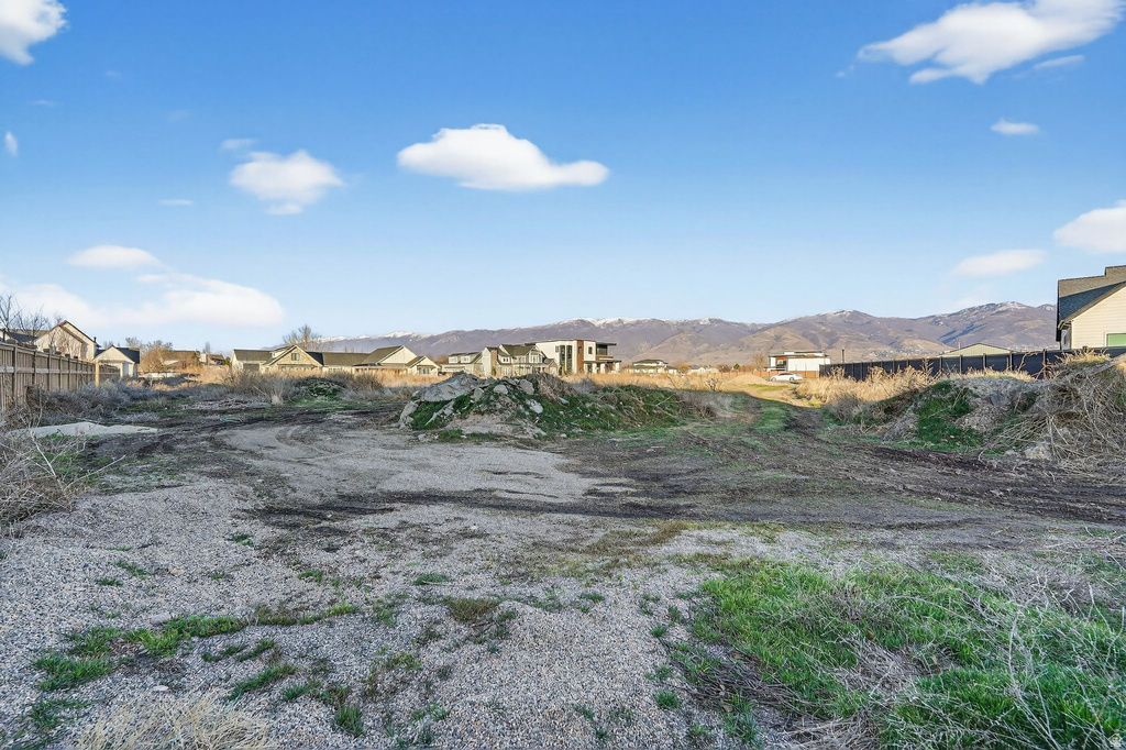 1305 W HIGHGATE AVE West Bountiful, UT 84087