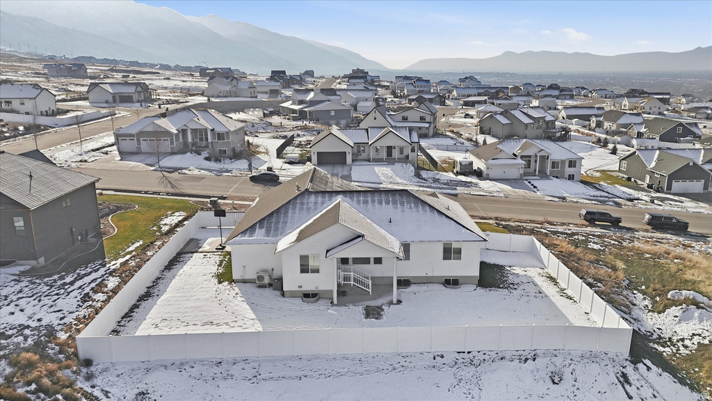 1071 E 160 N Hyde Park, UT 84318