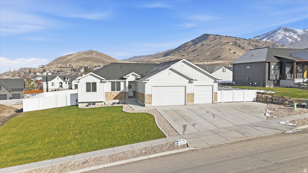 1071 E 160 N Hyde Park, UT 84318