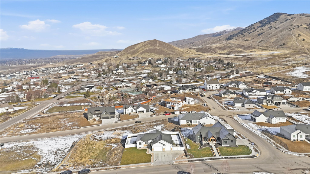 1071 E 160 N Hyde Park, UT 84318