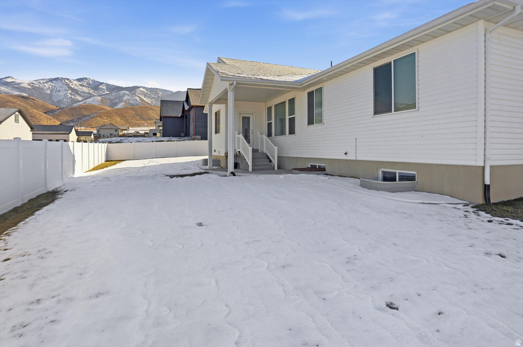 1071 E 160 N Hyde Park, UT 84318