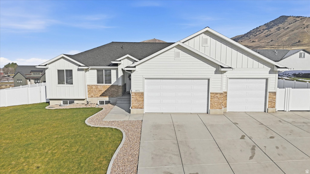 1071 E 160 N Hyde Park, UT 84318