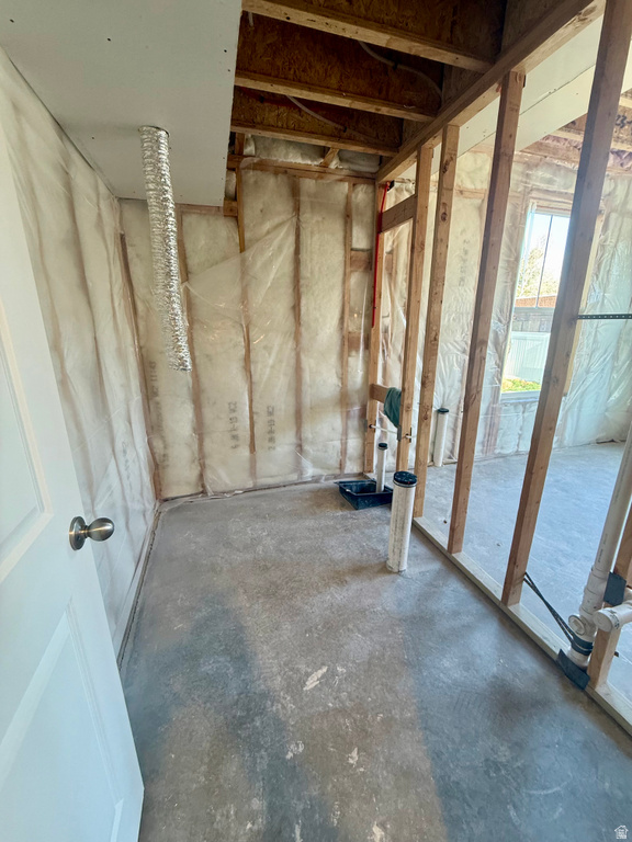 1696 N 1600 ST #123 Layton, UT 84041