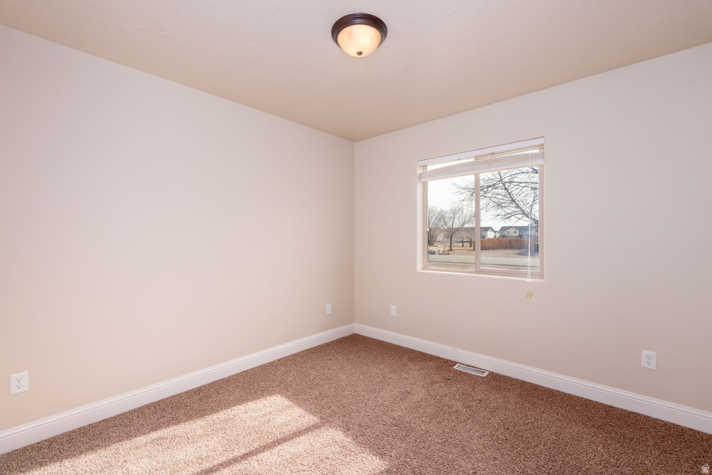 167 E 600 N Roosevelt, UT 84066