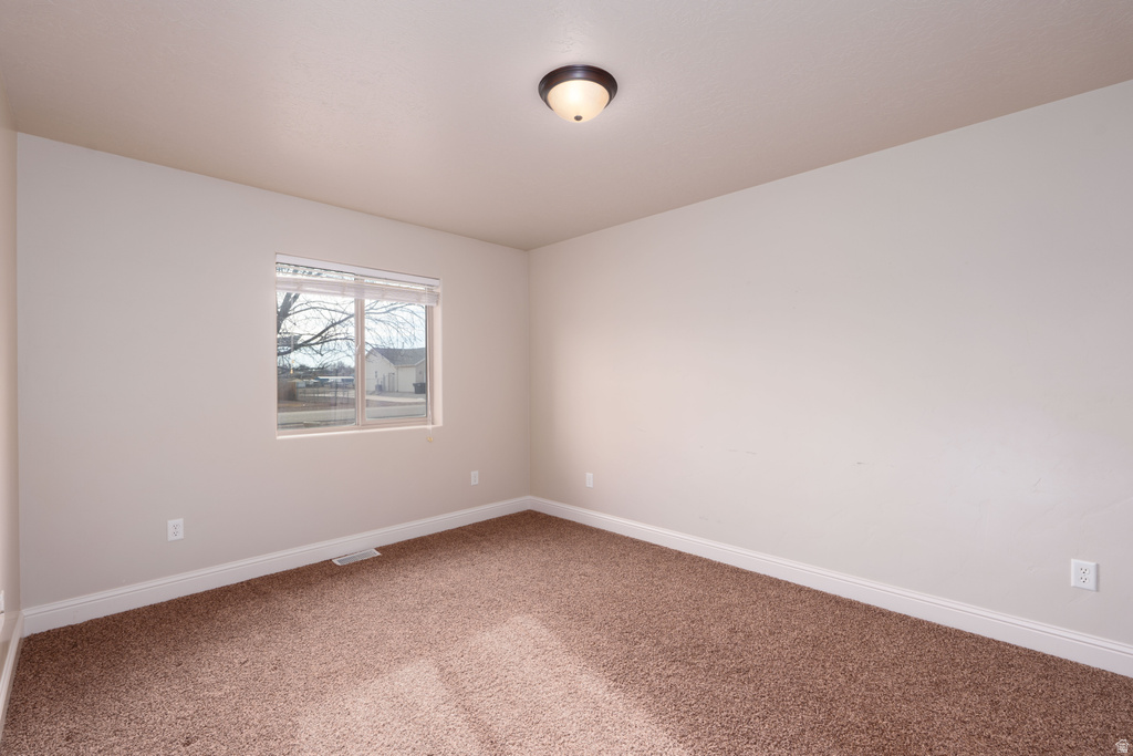 167 E 600 N Roosevelt, UT 84066