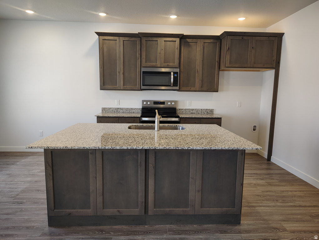 2042 N ESSIE DR Tooele, UT 84074