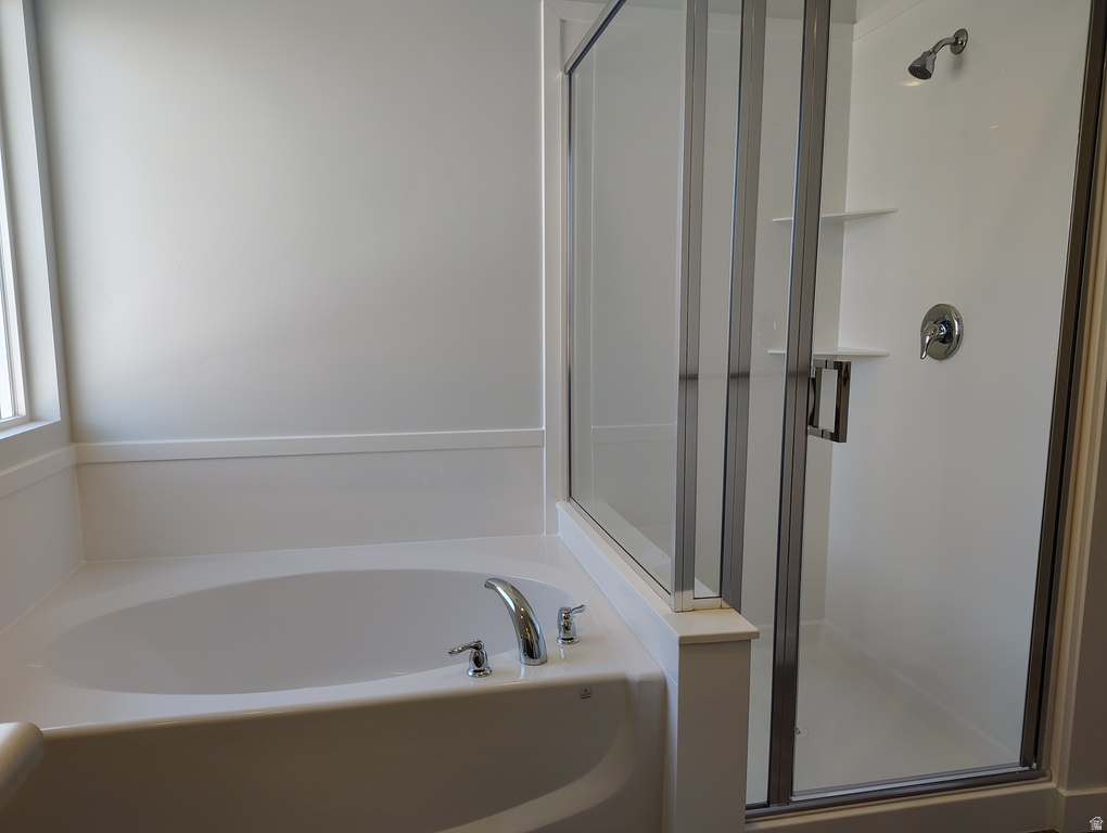 2042 N ESSIE DR Tooele, UT 84074