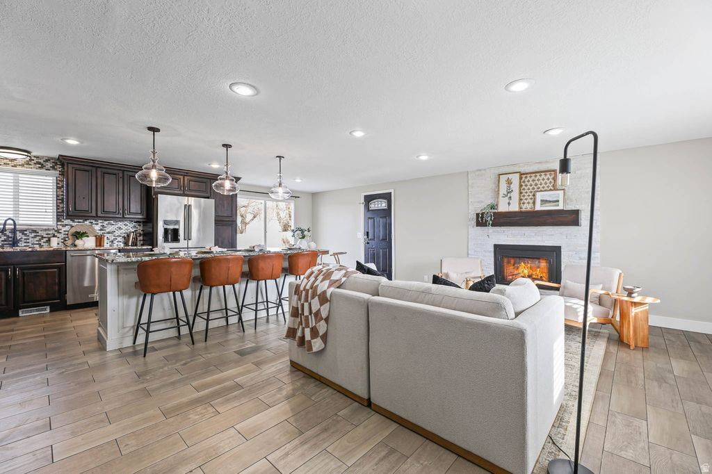 465 E 400 N Tooele, UT 84074