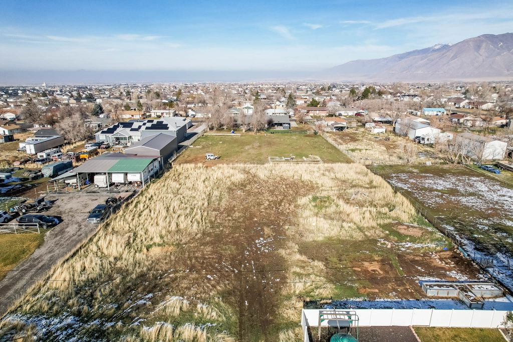 453 E 400 N Tooele, UT 84074