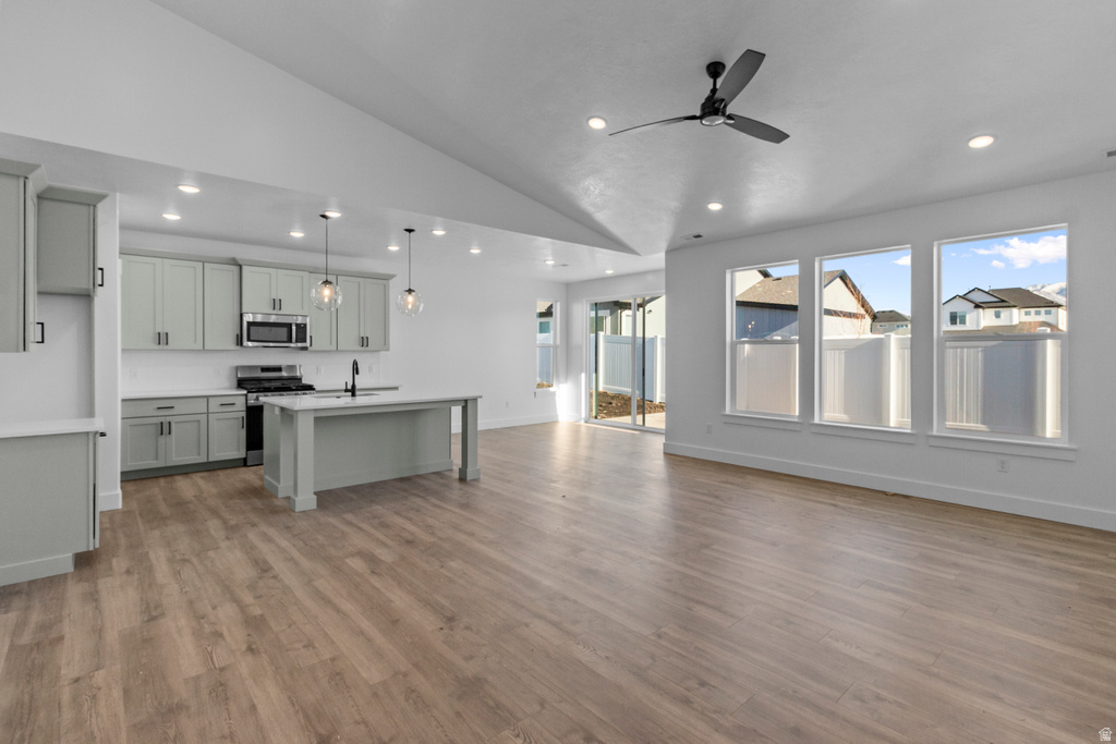 552 S RIVERGATE DR Logan, UT 84321