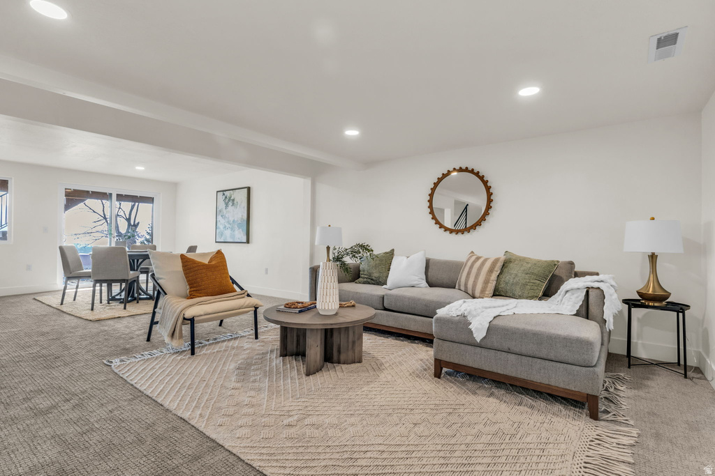 2250 E HIGH MOUNTAIN DR Sandy, UT 84092