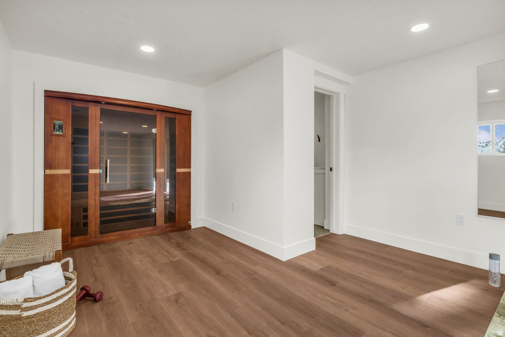 2250 E HIGH MOUNTAIN DR Sandy, UT 84092