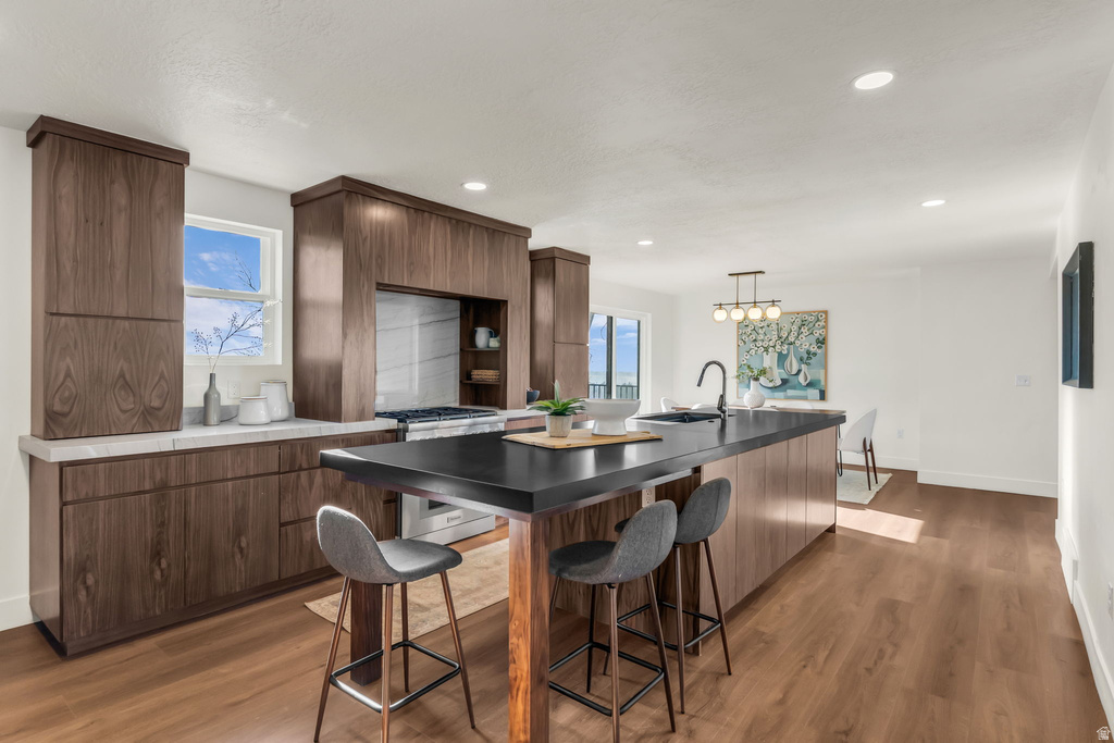 2250 E HIGH MOUNTAIN DR Sandy, UT 84092