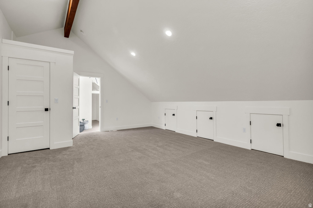 2250 E HIGH MOUNTAIN DR Sandy, UT 84092