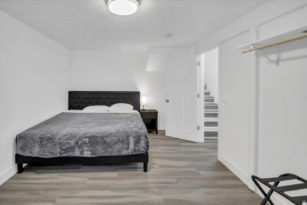 6084 S LONGMORE DR Salt Lake City, UT 84118