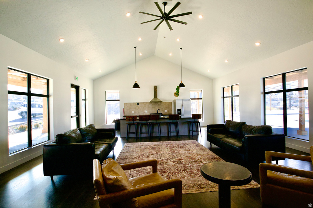 8502 W MEADOW BANK WAY Magna, UT 84044