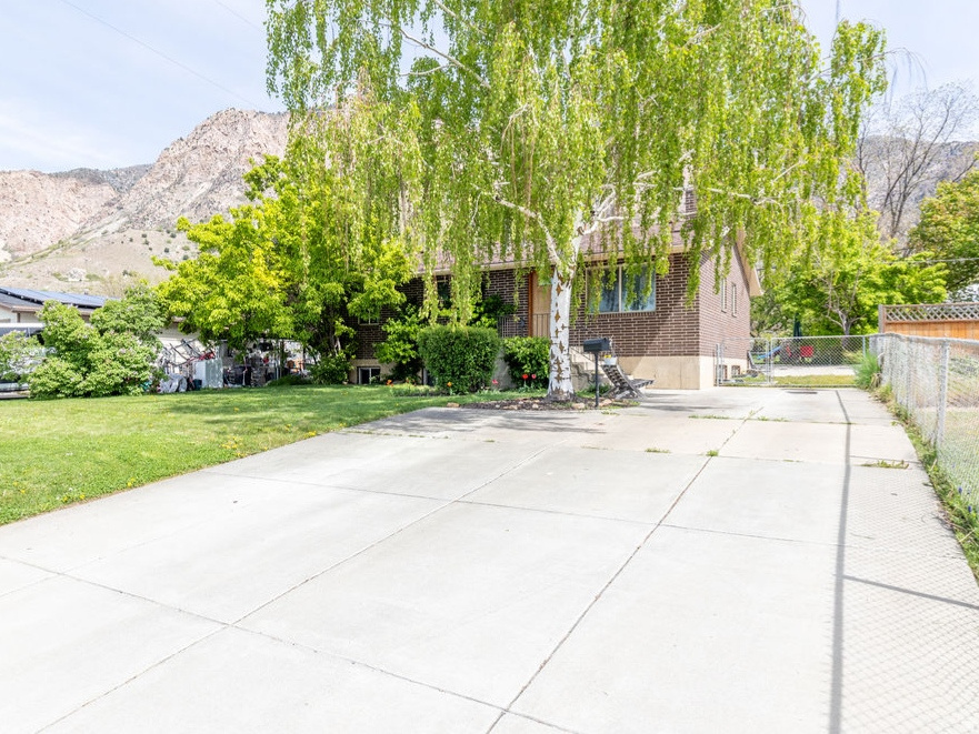 322 HARRISON BLVD Ogden, UT 84404