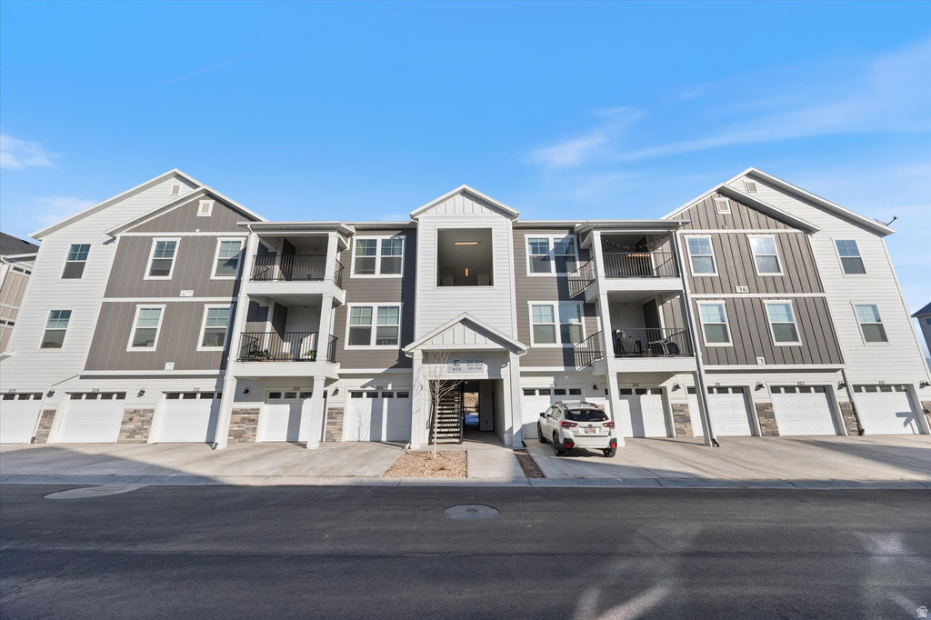 972 W SPIDER GREEN WAY #303 Saratoga Springs, UT 84045