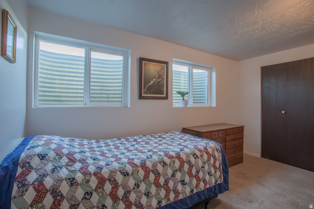 1579 E 8730 S Sandy, UT 84093