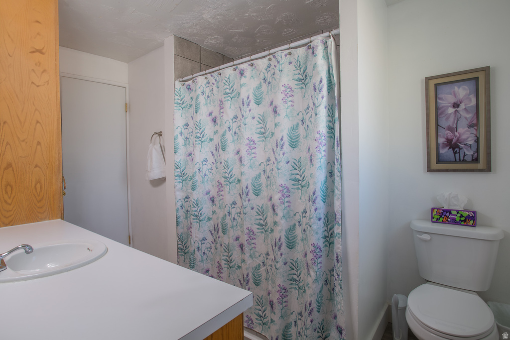 1579 E 8730 S Sandy, UT 84093