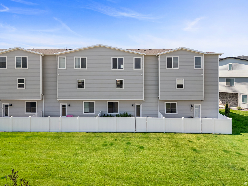 5290 N FOLKSTONE DR Eagle Mountain, UT 84005