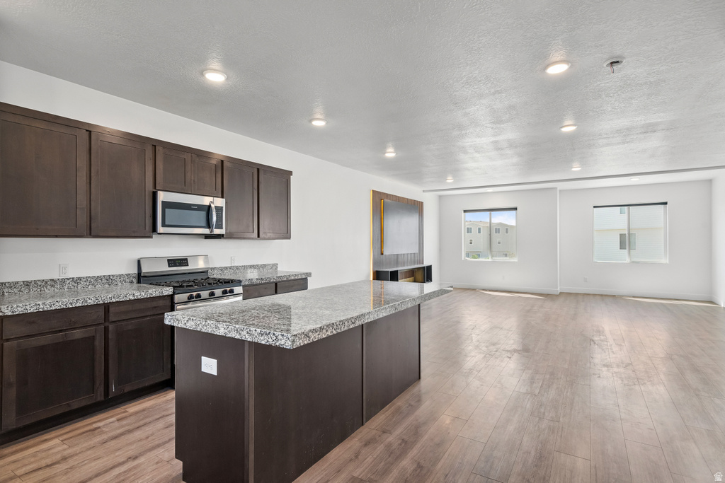 5290 N FOLKSTONE DR Eagle Mountain, UT 84005