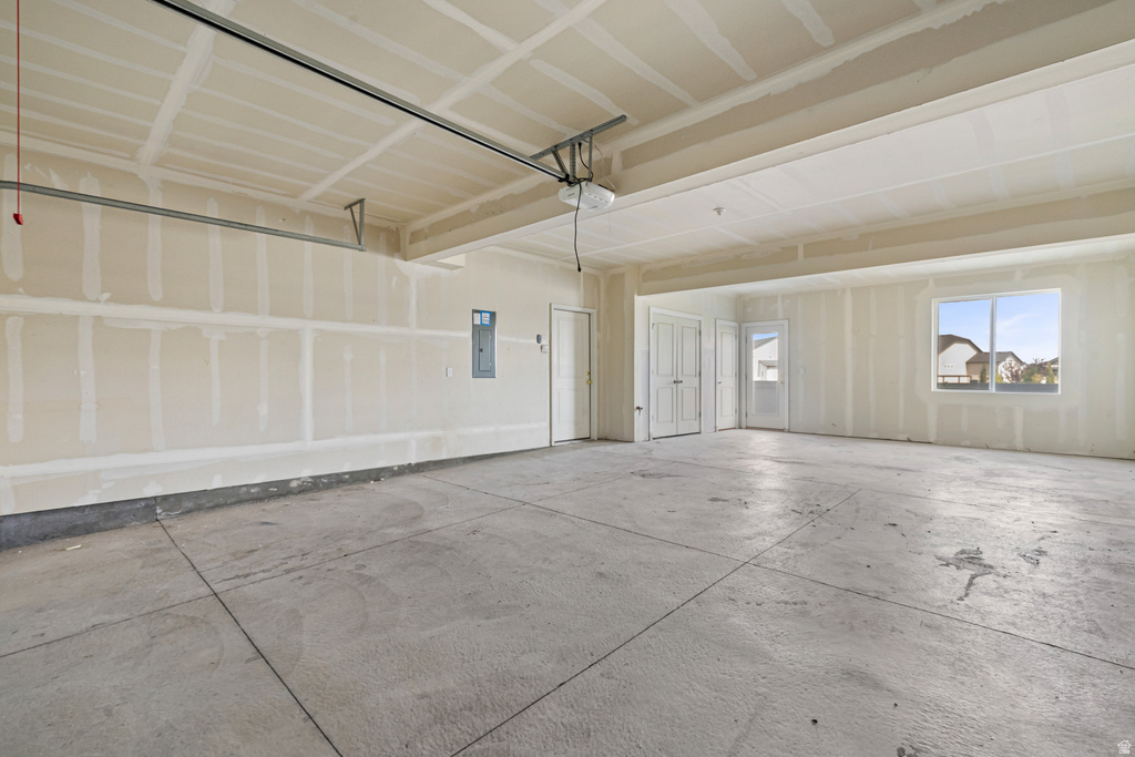 5290 N FOLKSTONE DR Eagle Mountain, UT 84005