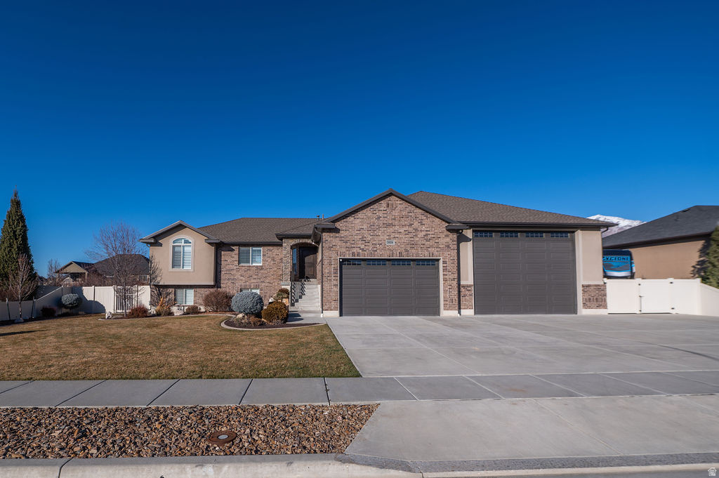 2624 W 2225 N Farr West, UT 84404