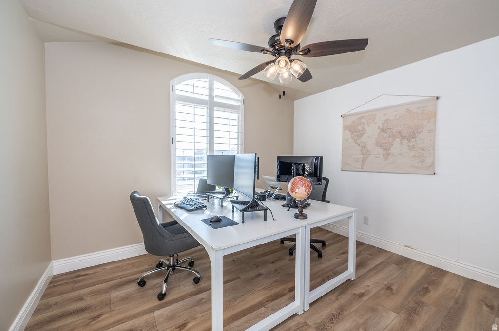 2624 W 2225 N Farr West, UT 84404