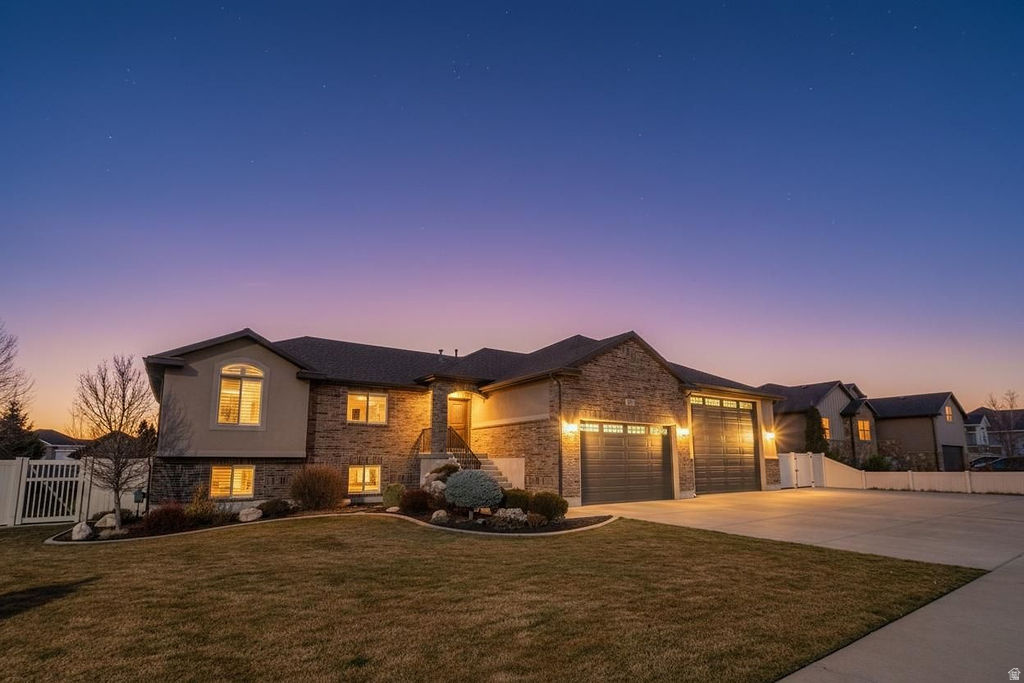 2624 W 2225 N Farr West, UT 84404