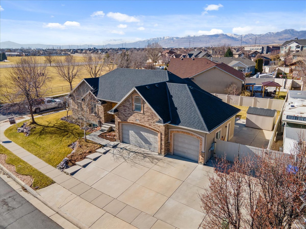 8092 S BOX CANYON RD West Jordan, UT 84081