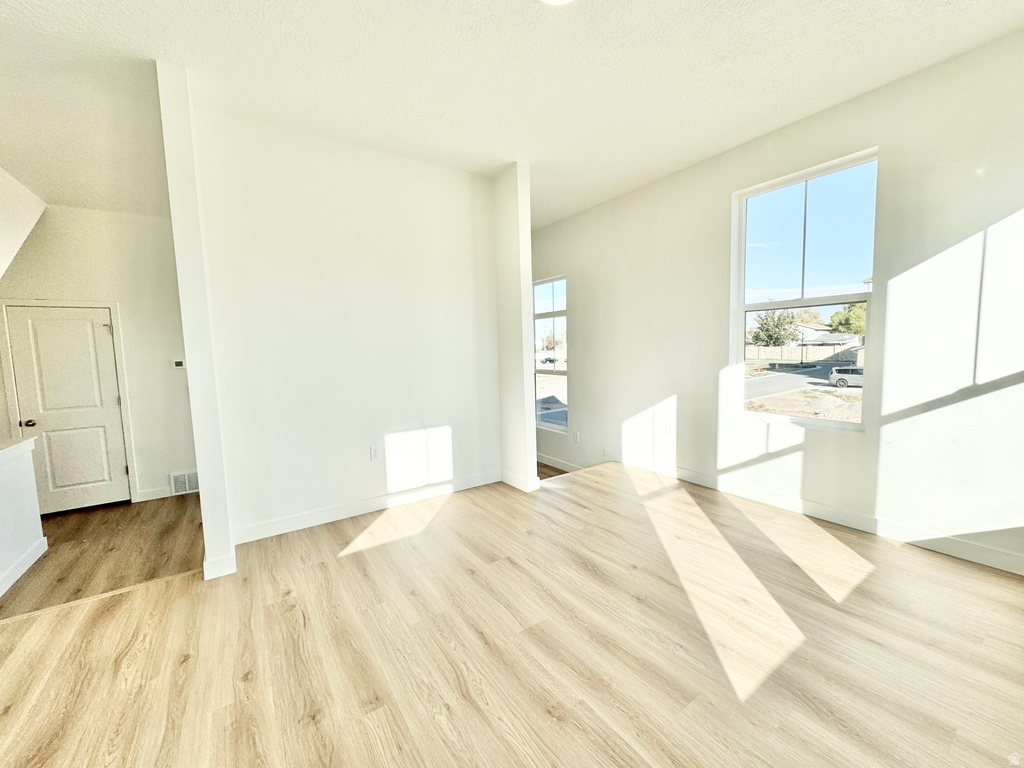 1717 N 1625 W Layton, UT 84041