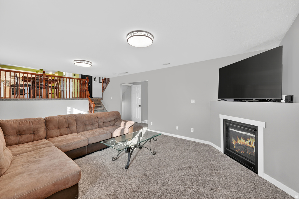 1479 W 1300 N Farr West, UT 84404