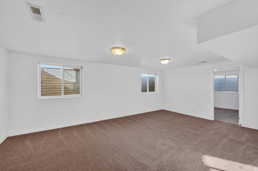 1479 W 1300 N Farr West, UT 84404