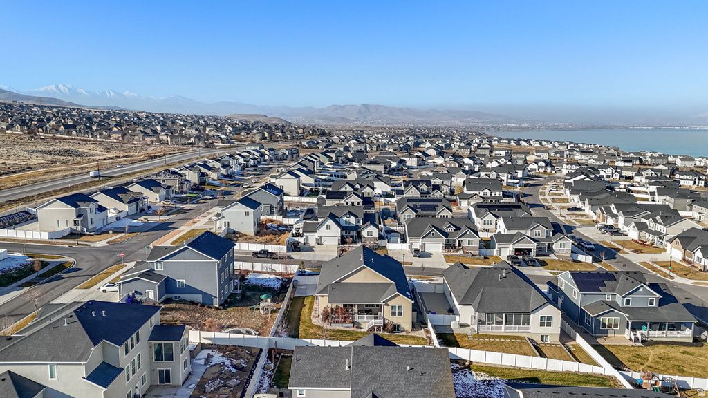 53 E MOORHEN DR Saratoga Springs, UT 84045